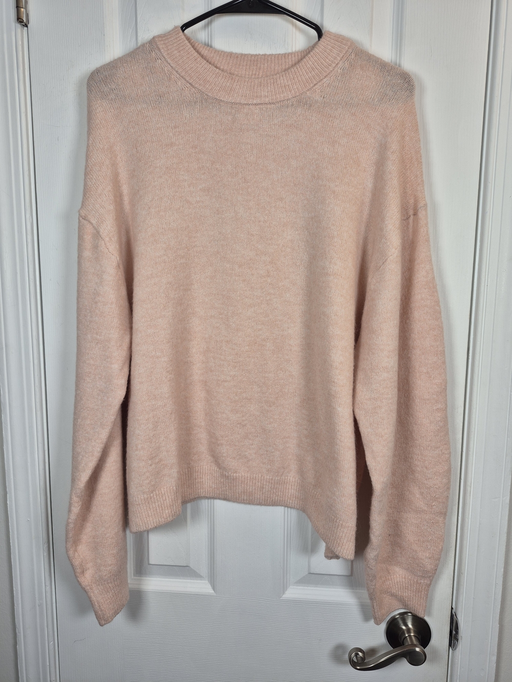 H&M Light Pink Oversized Crewneck Knit Sweater Coquette Soft Girl Minimalist M